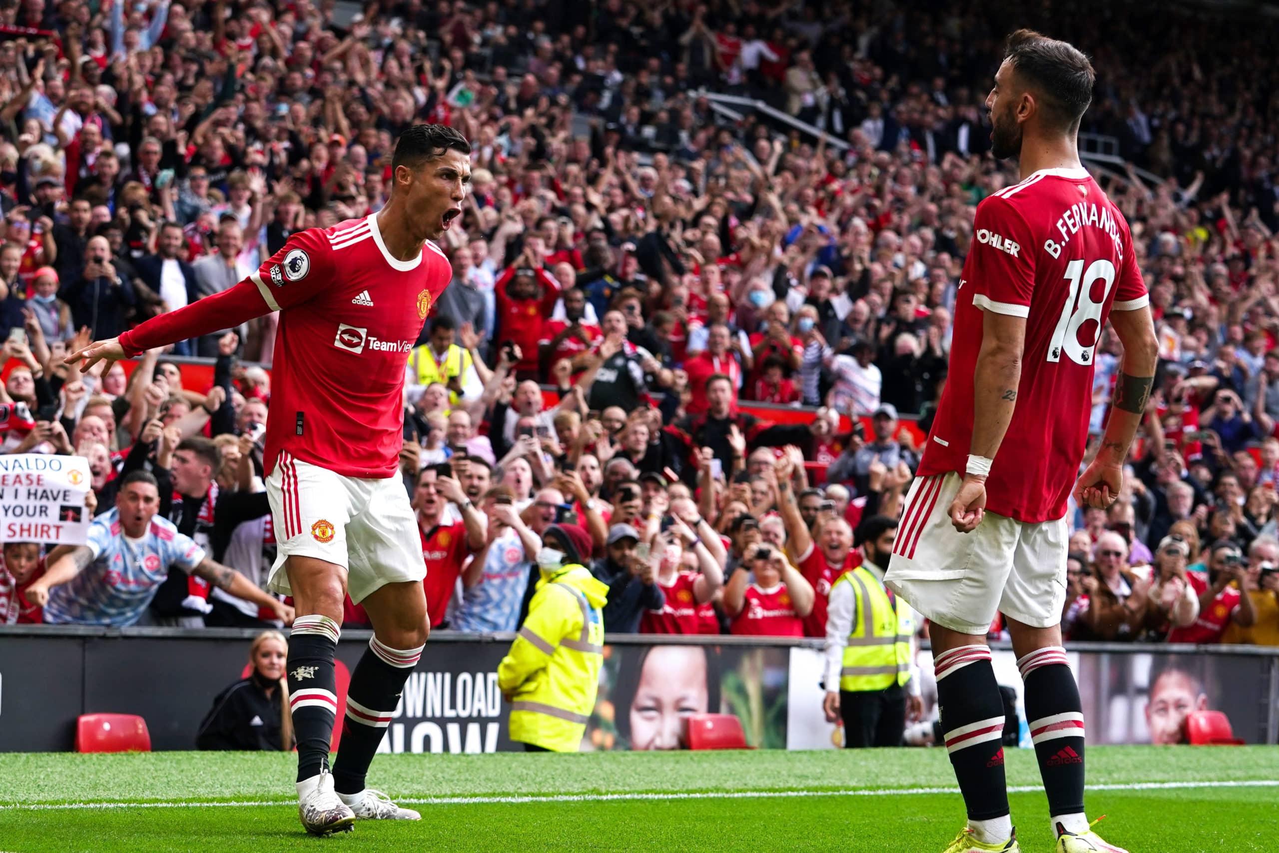 manchester united capital social