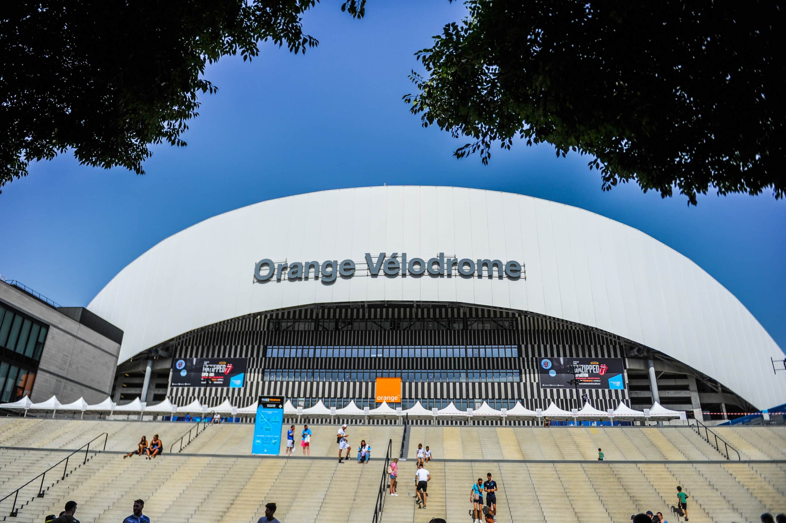 Ipama portrait orange velodrome