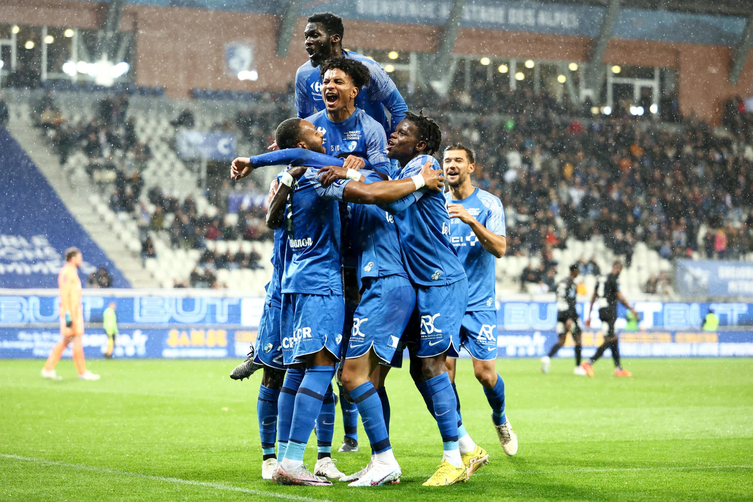 Stade des Alpes modèle d'exploitation