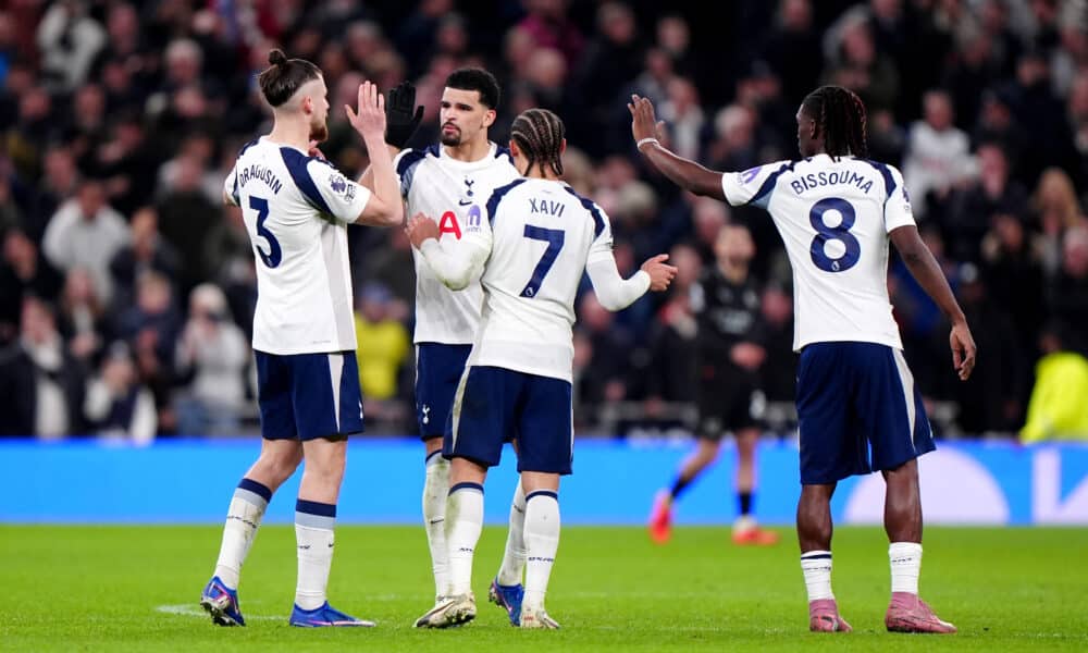 Pompe Tottenham Hotspur Officielle Double Action Rapide – Taille 7, Poignée Caoutchouc, Surface Picots