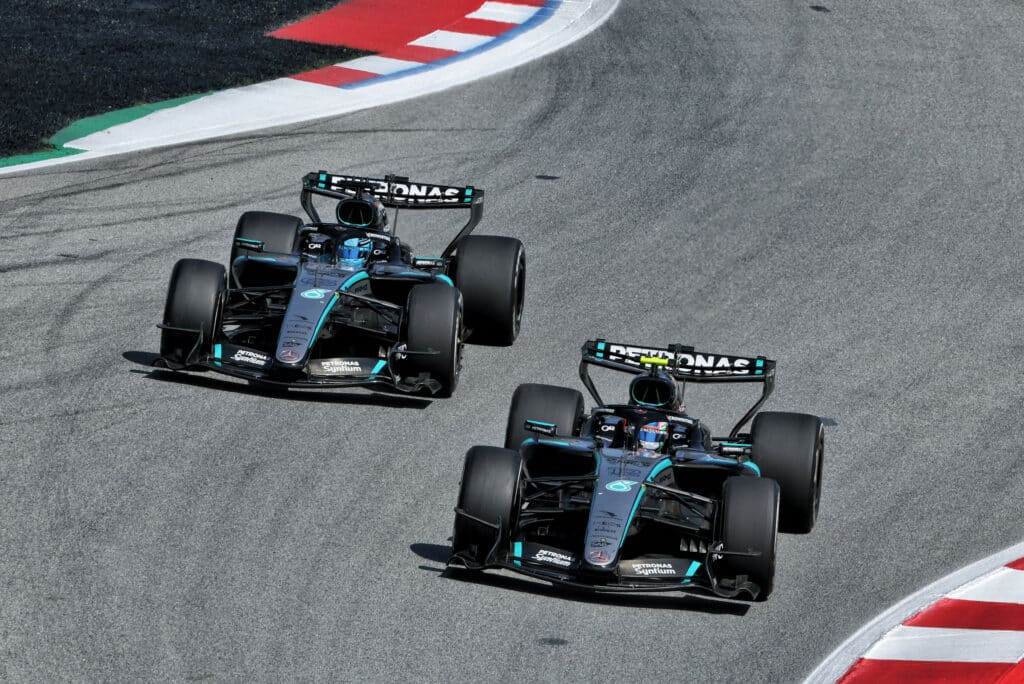 Mercedes F1 profits